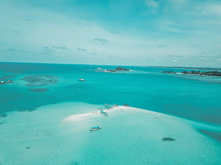 Liburan ke Belitung : Ini Dia 7 Destinasi Wisata Yang Wajib Kamu Kunjungi!