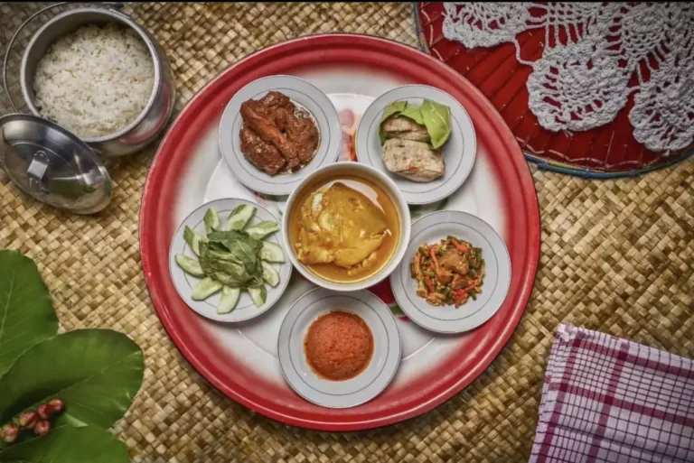 7 Daftar Kuliner yang Wajib Banget Kamu Cobain saat Liburan ke Belitung!